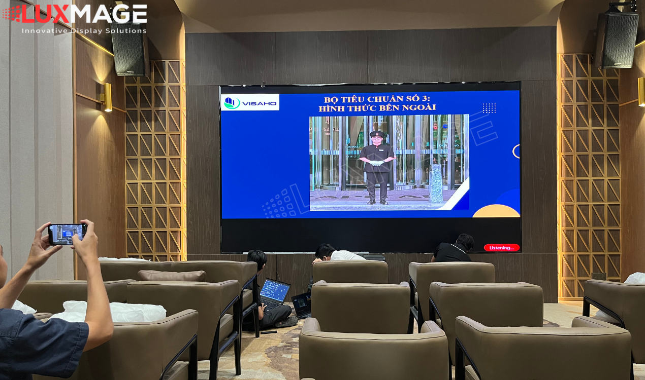 màn LED phòng họp thuộc dòng màn hình LED trong nhà (indoor)