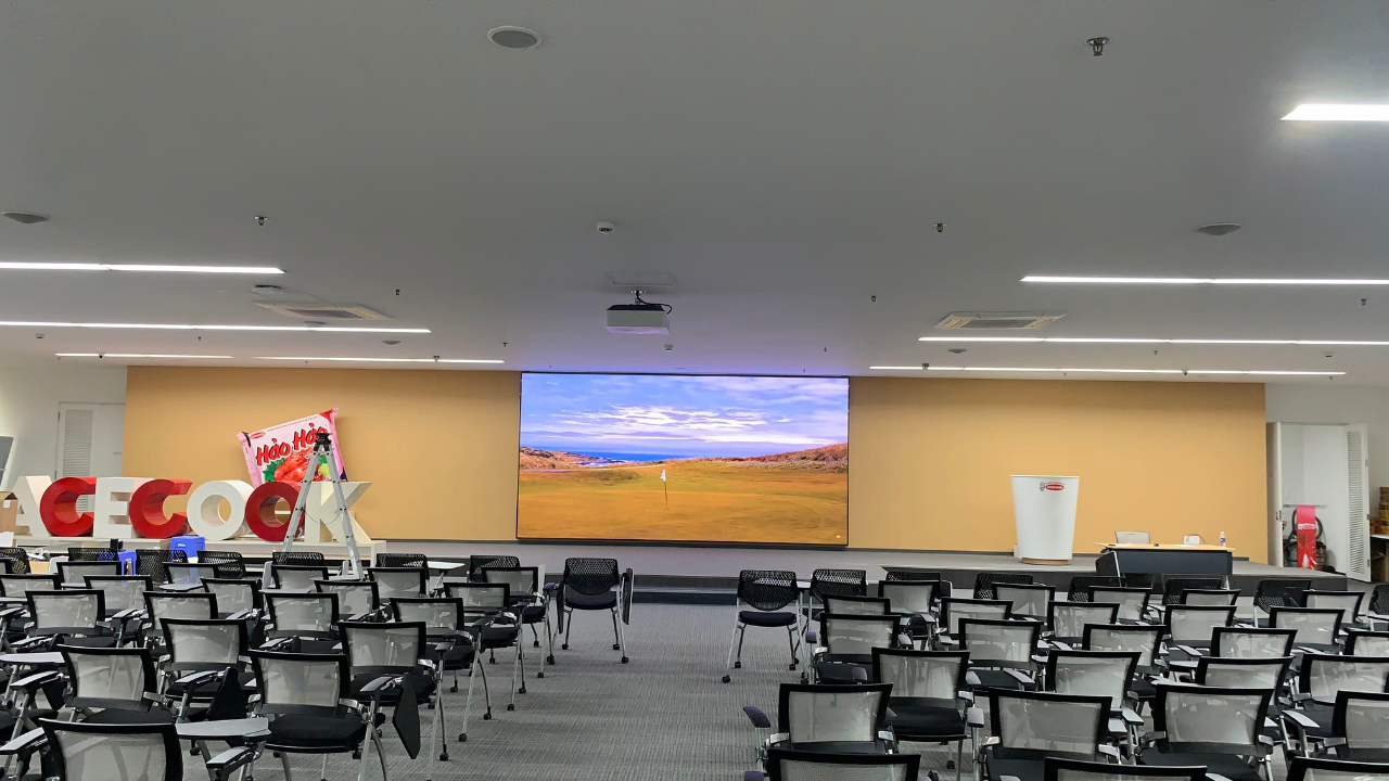 Màn hình led tại trong nhà COB tại phòng họp – hội nghị