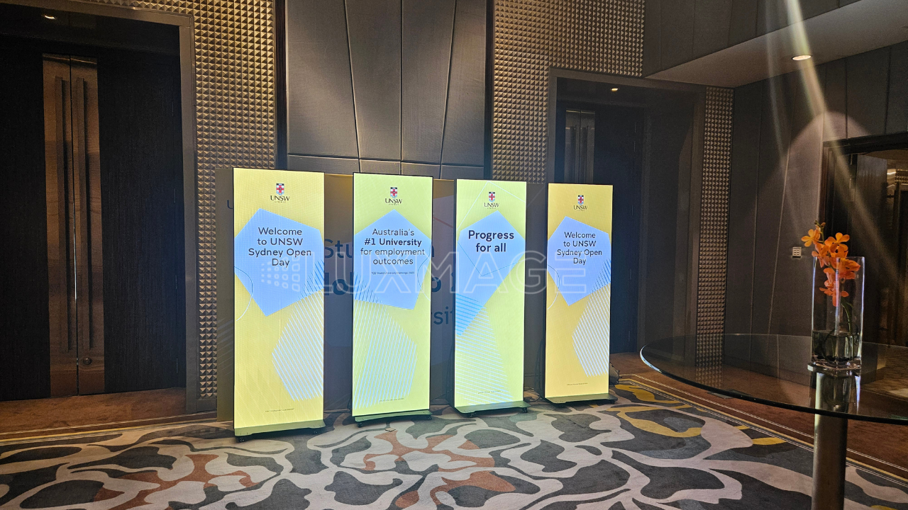 Standee led - poster led ứng dụng tại nhiều địa điểm khác nhau 