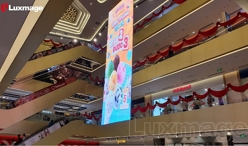 Transparent LED advertising screen helps you reach customers effectively