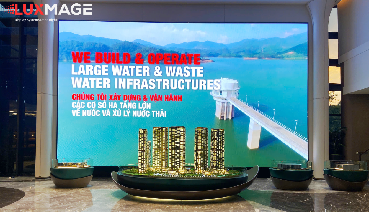 Phòng trưng bày kỹ thuật số tại trụ sở doanh nghiệp thể hiện rõ năng lực và tầm nhìn phát triển.