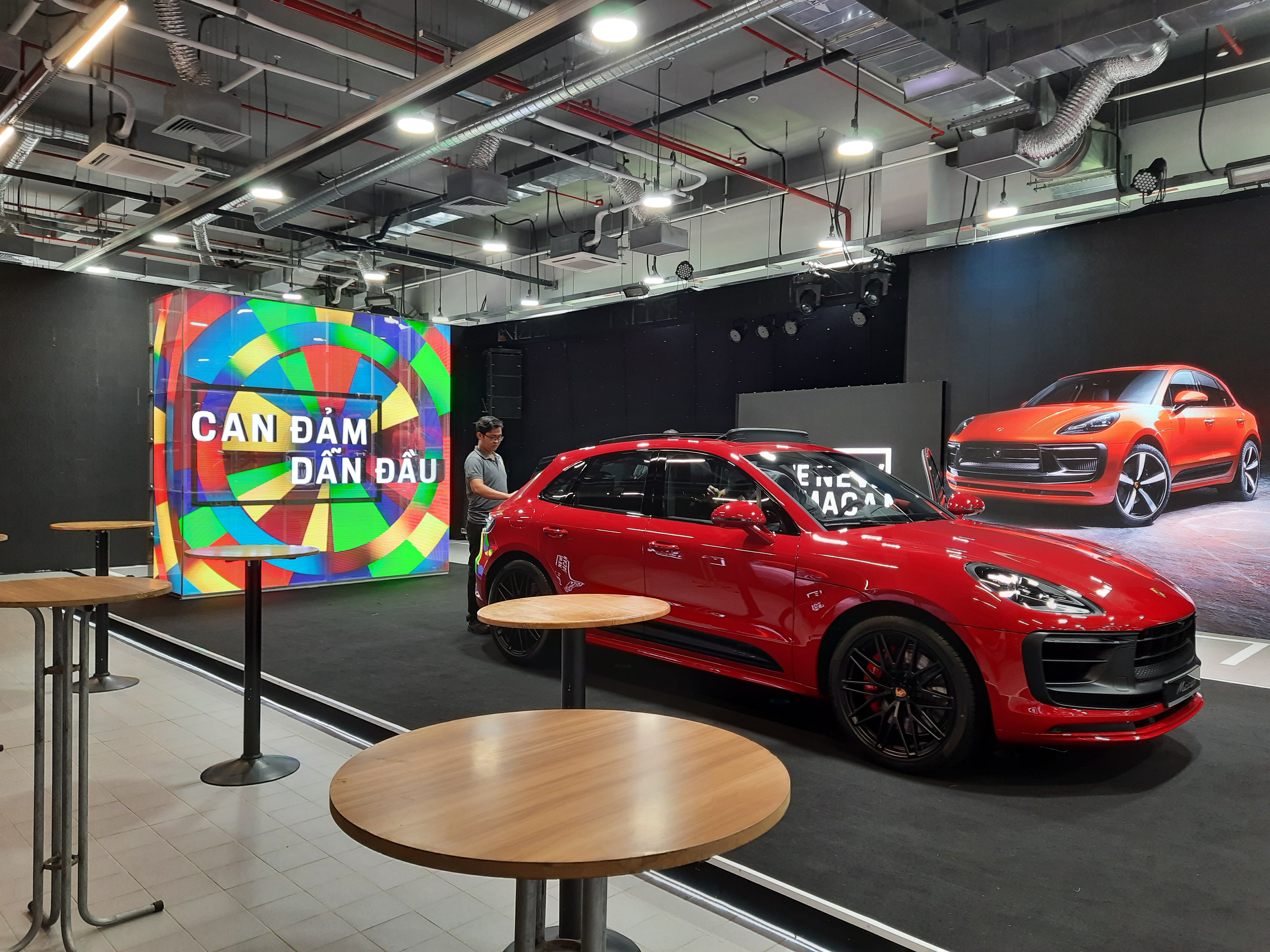 Luxmage transparent led screen in the launch event of Porsche Macan 2022